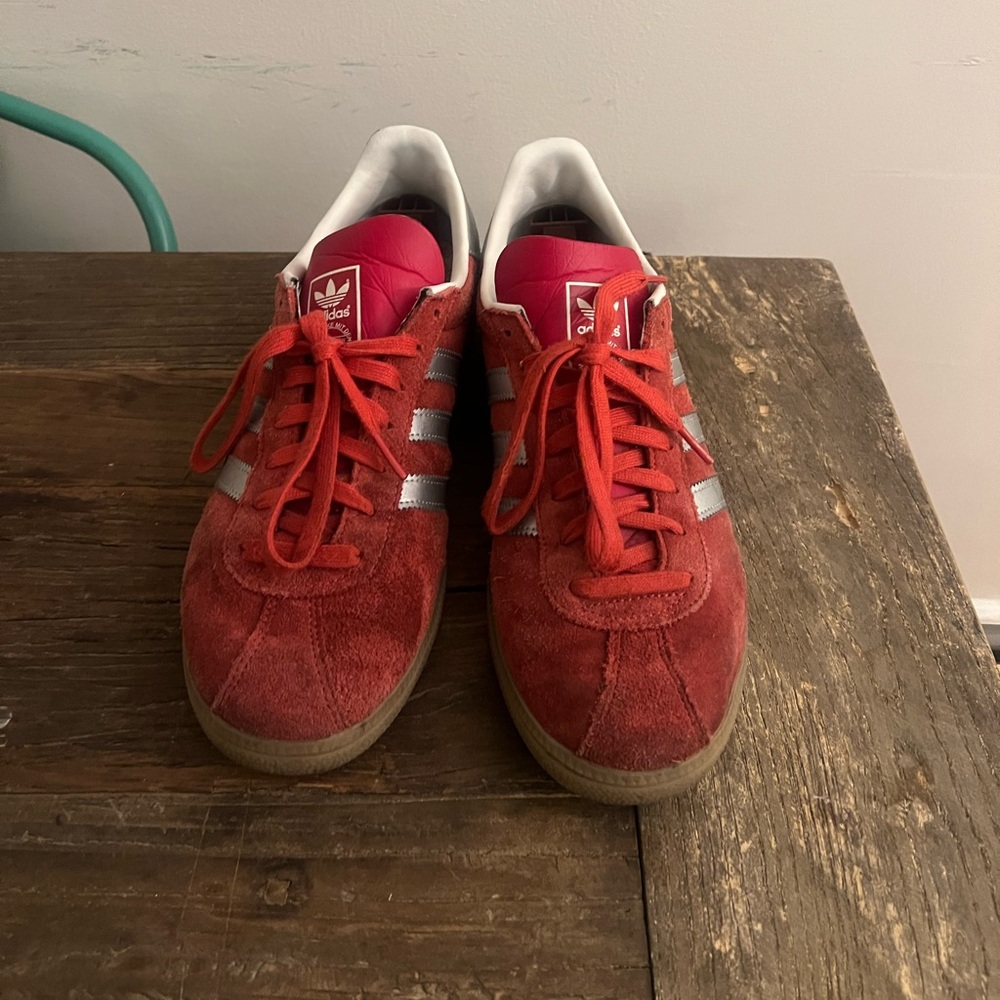 Adidas Muchen - Picture 2 of 6